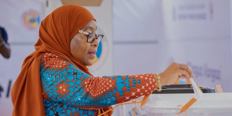 El presidente de Tanzania, Hassan, gana las controvertidas elecciones: NPR