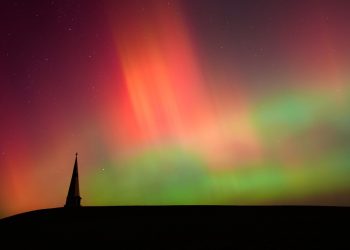 Los pronosticadores espaciales dicen que las tormentas solares podrían golpear la Tierra y provocar auroras: NPR