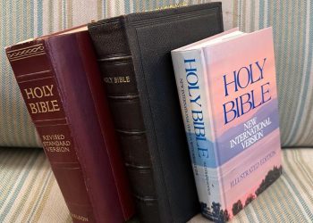 Las ventas de Biblias siguen creciendo, incluso cuando muchos estadounidenses pierden su religión
