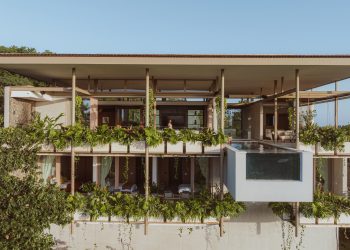 Villa Nuri / Estudio Sajonia