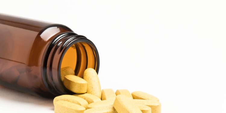 ¿Es seguro tomar hasta 500 mg de niacina al día?