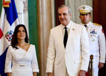 La embajadora Leah Campos presentó sus cartas credenciales