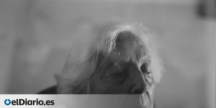 Guillermo Carazo rinde el mejor homenaje a su abuela Facunda con un fotolibro sobre su alzhéimer