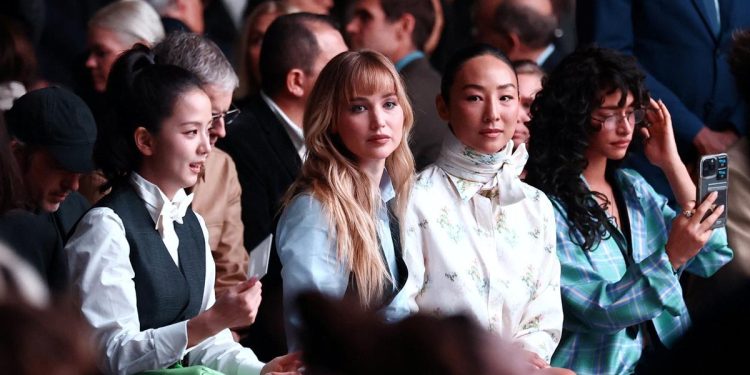 Leonardo DiCaprio, George Clooney y Jennifer Lawrence llegaron a París, en el alto incontournable de la ruta de los Oscar