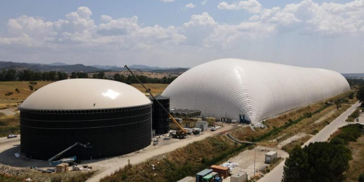 una cúpula inflable que usa CO2 para generar electricidad limpia