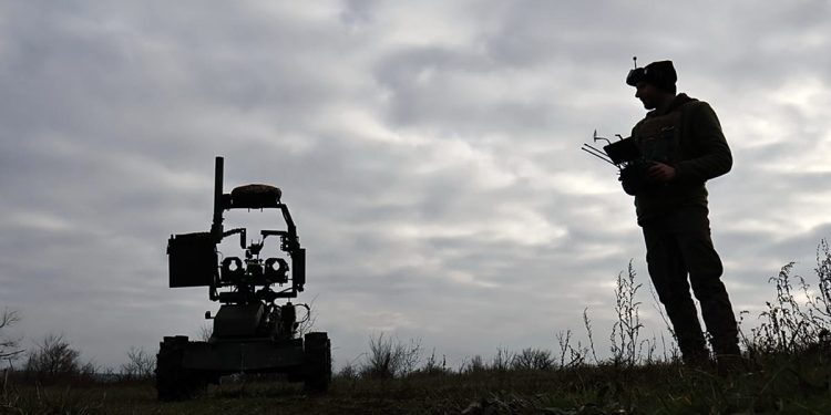 Los drones kamikazes de Ucrania llegan a la primera línea ante la escasez de mano de obra