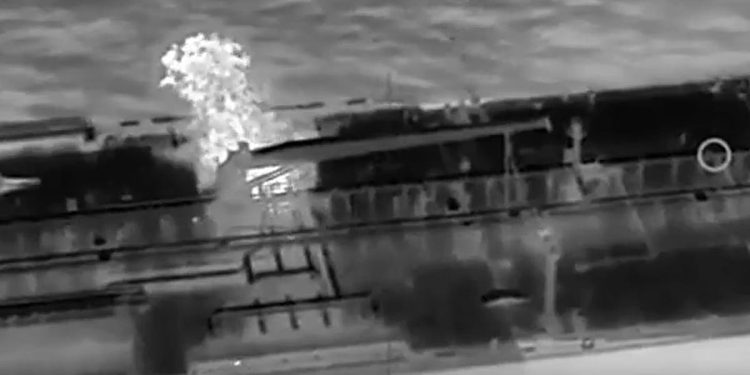 Ucrania ataca a un petrolero de la flota rusa en la sombra en el Mediterráneo