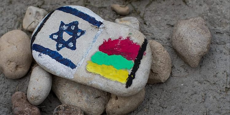 Un tribunal lituano condena al líder de un partido gobernante por incitar al odio contra los judíos