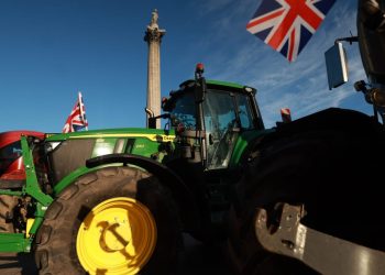 El Reino Unido da marcha atrás en el impuesto a la herencia después de la reacción de los agricultores – POLITICO