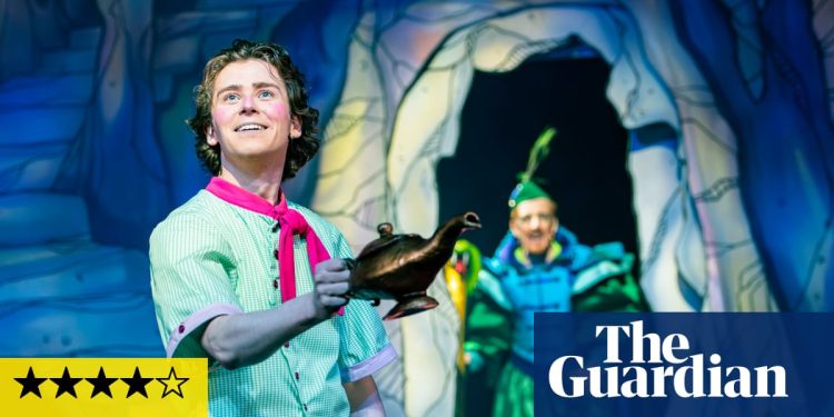 Revisión de Aladdie: panto de la pobreza a la riqueza es un viaje alegre y mágico | temporada panto