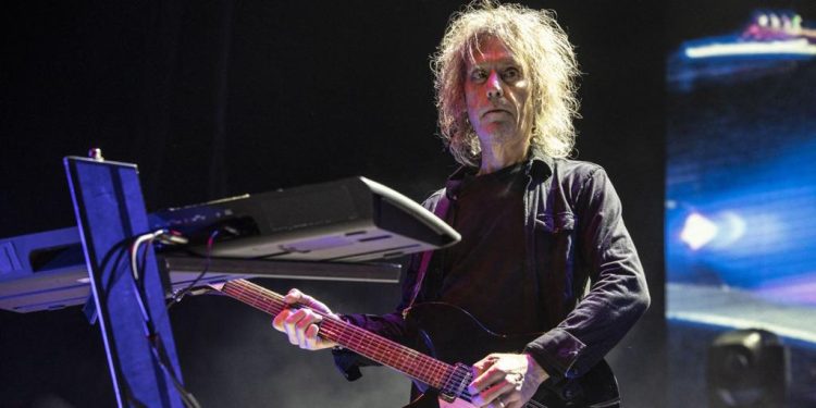 Muere Perry Bamonte, guitarrista y teclista de The Cure, a los 65 años