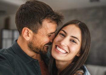 La règle des 3C, essentielle pour qu'un homme tombe amoureux, selon un coach en Relationships