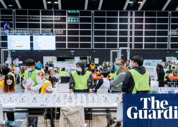 Hong Kong registra una baja participación electoral casi récord en medio del descontento por el incendio de un apartamento | Hong Kong