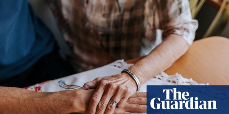 Crece la presión sobre DWP por su respuesta 'engañosa' al escándalo de las prestaciones para cuidadores | cuidadores