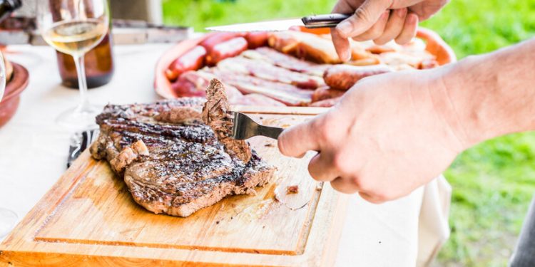 los motivos por los que la carne roja es buena y mala a la vez