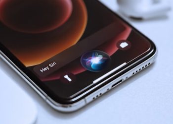 El año en el que Siri fue más troll de lo habitual. Era la «inocentada» de Apple