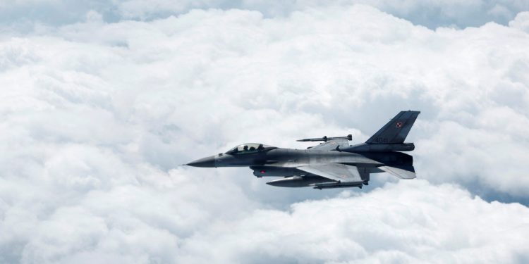 Aviones polacos interceptan un avión de reconocimiento ruso avistado cerca del espacio aéreo | Noticias de la OTAN