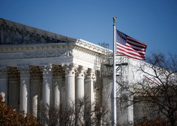 La Corte Suprema de Estados Unidos considerará el intento de Trump de poner fin a la ciudadanía por nacimiento | Noticias de los tribunales