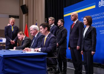 Europa establece una comisión de reparaciones para Ucrania en medio de esfuerzos para poner fin a la guerra | Guerra Rusia-Ucrania Noticias