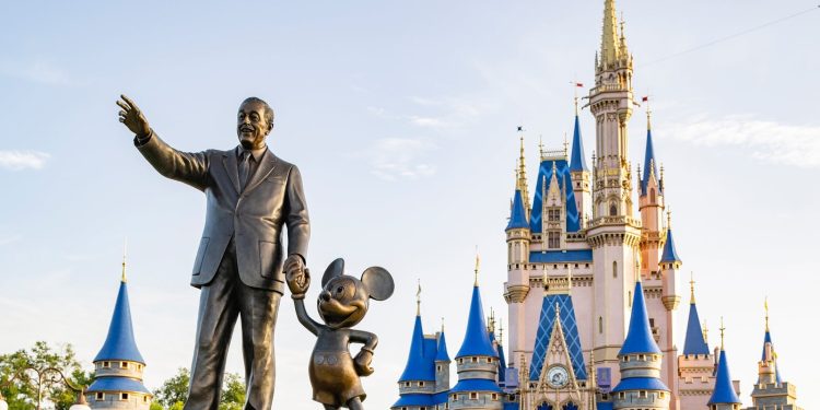 Gane 50.000 millas Capital One después de gastar $1.000 en boletos de Disney (objetivo)