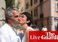 Los archivos de Jeffrey Epstein más recientes: la administración Trump es criticada por una publicación parcial y muy redactada | Jeffrey Epstein