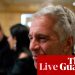 Los archivos de Epstein publican actualizaciones en vivo: la administración Trump publica un tesoro de documentos después de meses de protesta pública | Jeffrey Epstein