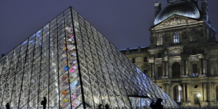 El personal llamó a una «grève reconductible» a partir del 15 de diciembre.