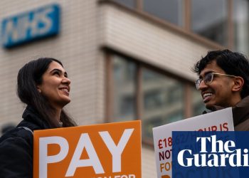 Acas se ofrece a ayudar a superar el estancamiento en la huelga de médicos residentes | doctores