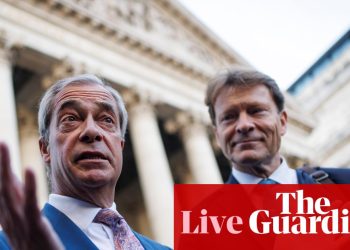 El Partido Laborista dice que es «deplorable» que Reform desestime las afirmaciones de racismo de los escolares de Farage como mentiras – La política del Reino Unido en vivo | Política