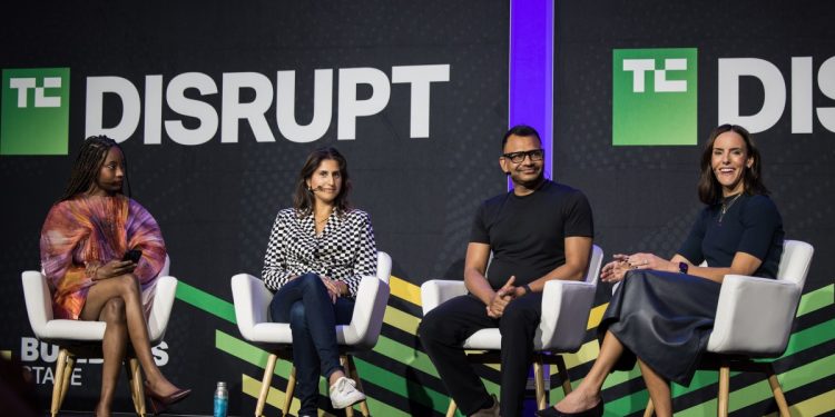 Cómo hacer que tu startup destaque en un mercado saturado, según los inversores