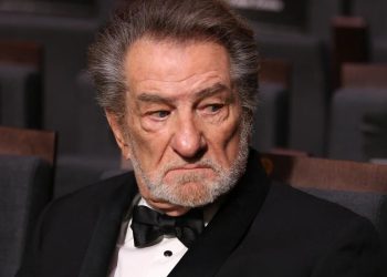 Eddy Mitchell condena el desvío antisemita de su tubo Color menthe à l'eau