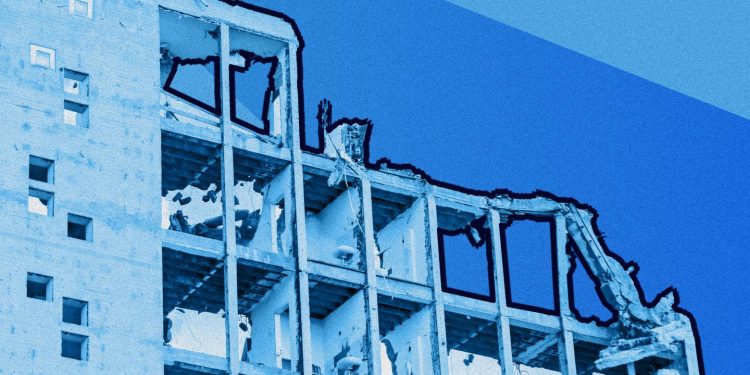 « En Kiev, el terreur fait partie du quotidien et donne lieu à una célébration prque solennelle de la normalité »