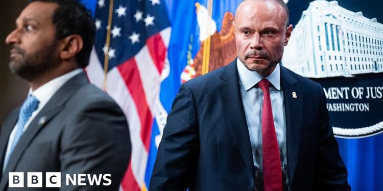 Dan Bongino renuncia como subdirector del FBI
