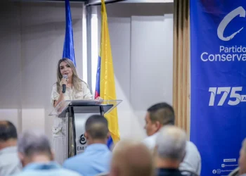 El nuevo presidente del Partido Conservador, las gambetas del 'Cantante del gol' y la cita con Landau / En Secreto