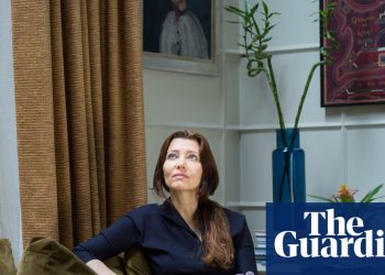 Elif Shafak nombrada nueva presidenta de la Real Sociedad de Literatura | Libros