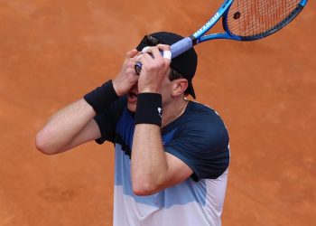 ¡Primera baja ilustre en el Open de Australia, top-10 y rival directo de Alcaraz y Sinner!