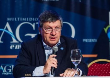 Denuncian que Miguelez pagó 180 millones en horas extras en el Mercado Central sin autorización del directorio