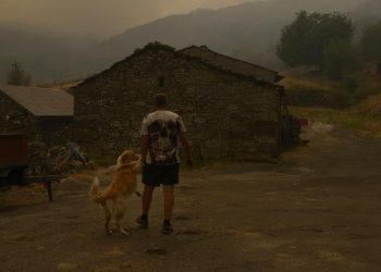 Rueda prescinde de tres altos cargos de la Xunta que gestionaron los incendios del pasado verano