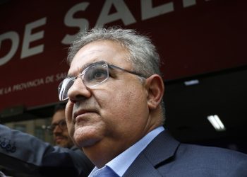 Jalil rompió el bloque peronista y pelea con La Libertad Avanza la primera minoría