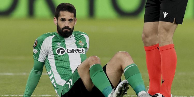 Isco se operó de nuevo y estará será el tiempo que esté de baja