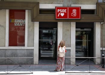 El informe encargado por el PSOE concluye que las entradas de efectivo en Ferraz origen tenían banca