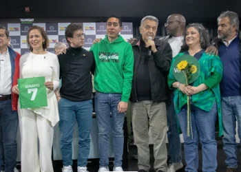 Lucho Garzón será la cabeza, Angélica Lozano ocupará el número 10 y Jota Pe el 100