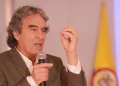 Vélez por la mañana | Candidato presidencial Sergio Fajardo se refirió a la emergencia económica: 'Es un daño que hace a nuestro país'
