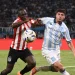 Estudiantes de La Plata, con Edwuin Cetré, el campeón del Torneo Clausura en Argentina, tras vencer a Racing en la tanda de penales