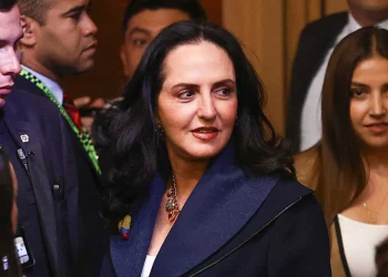 María Fernanda Cabal advierte riesgo de corrupción ante fin de convenio entre Gobierno y Colfuturo