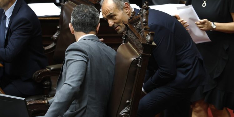 En el gobierno cuestionan a los Menem por la caída del ajuste a las universidades: «este Presupuesto no nos sirve»