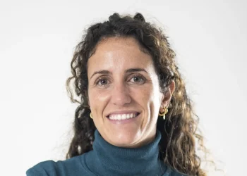 Teresa Herrero, entrenadora: "La mayoría de personas se marcan objetivos que no son suyos, que nacen del 'debería' o de la comparación."