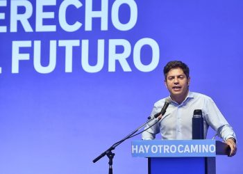 Kicillof se pone al frente del peronismo para enfrentar a Milei: «tenemos que construir una alternativa nacional»