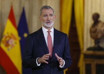 respaldo del PSOE y el PP y críticas de Sumar, Podemos e independentistas