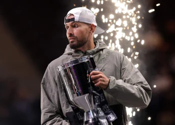 Nick Kyrgios derrotó a Aryna Sabalenka y se quedó con la 'Batalla de los Sexos'